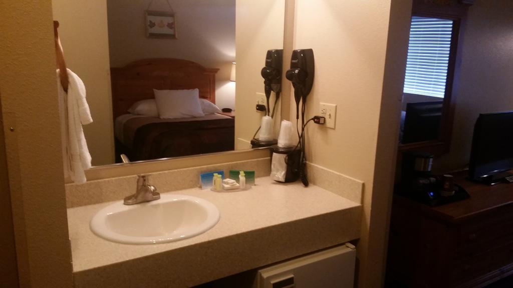 Lakeshore Inn & Suites Anchorage Quarto foto